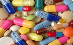 Đình chỉ thuốc chống phù nề Daeshin Protase